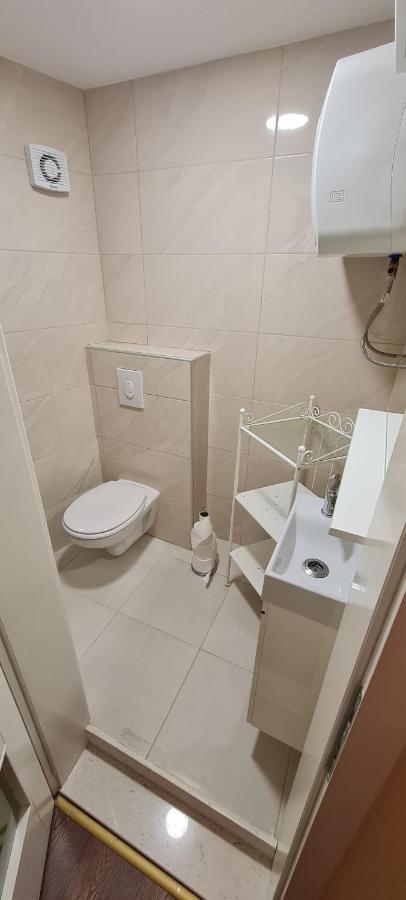 Apartmani Centar ヴォディツェ エクステリア 写真