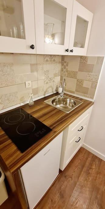 Apartmani Centar ヴォディツェ エクステリア 写真