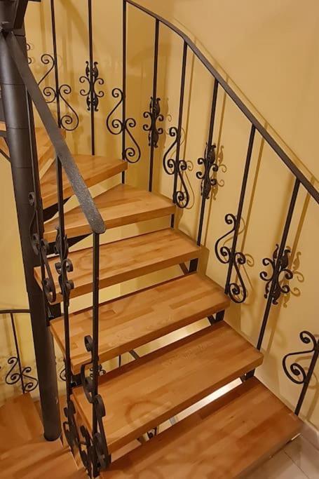 Apartmani Centar ヴォディツェ エクステリア 写真